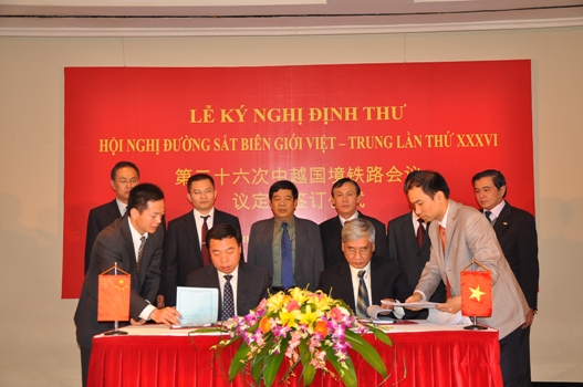 Ký Nghị định thư hội nghị ĐS biên giới Việt - Trung lần thứ 36 năm 2012 